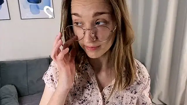 AshleyyJones online show from 06.08.26