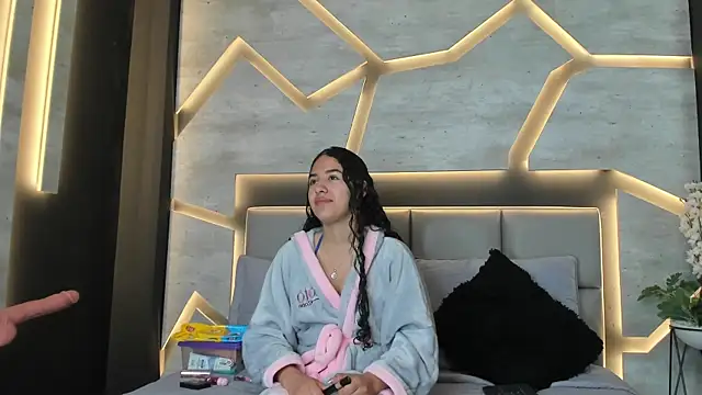 Snapshot of SilkNyx chatting on 02.20.26 SilkNyx online show from 02.20.26