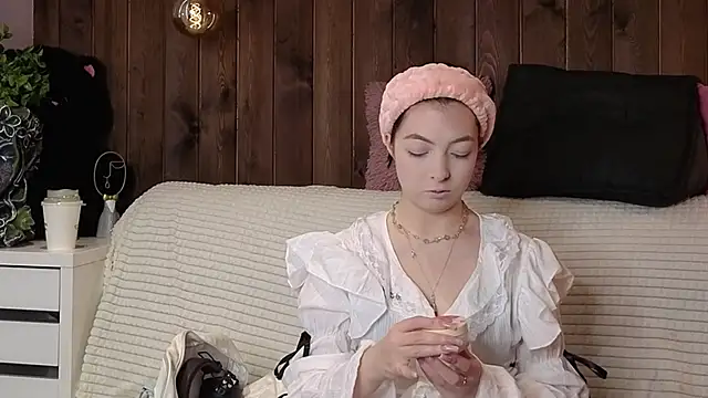 Snapshot of EndaMatheus chatting on 02.22.26 EndaMatheus online show from 02.22.26