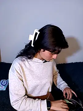 Lili  Clan online show from 03.05.26