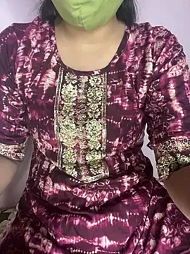 Snapshot of roshni_malhotra chatting on 03.28.26 roshni malhotra online show from 03.28.26