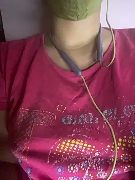 Snapshot of roshni_malhotra chatting on 04.20.26 roshni malhotra online show from 04.20.26
