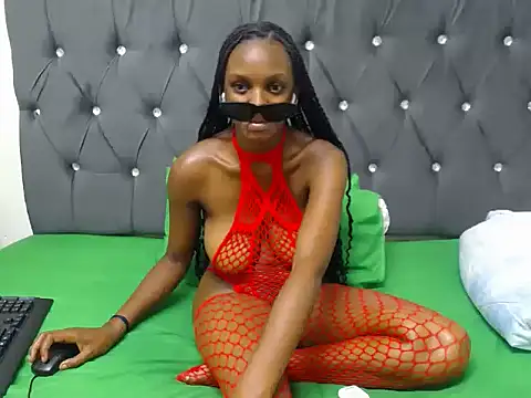 Snapshot of HornyLilHoney chatting on 02.25.26 HornyLilHoney online show from 02.25.26