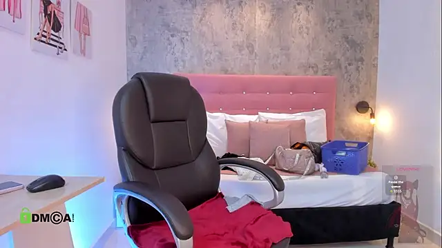 brithanycampbell online show from 04.10.26