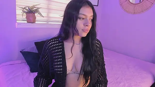 Snapshot of Lummii_ chatting on 03.02.26 Lummii online show from 03.02.26