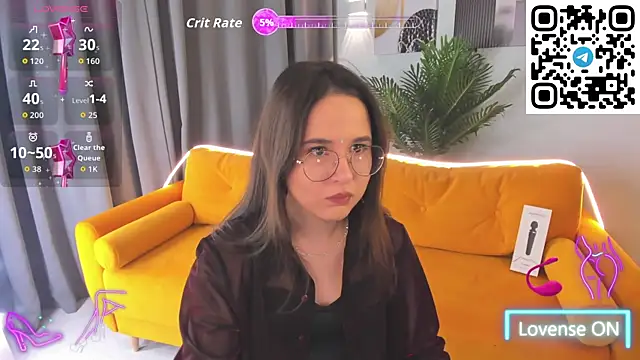 Snapshot of leylamirage chatting on 04.29.26 leylamirage online show from 04.29.26