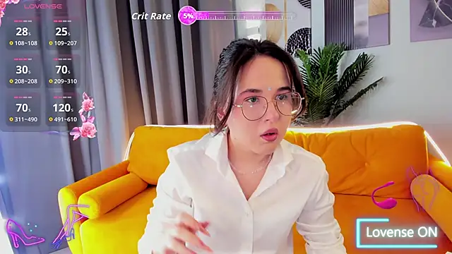 Snapshot of leylamirage chatting on 05.15.26 leylamirage online show from 05.15.26