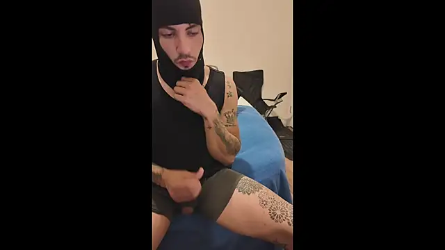 Snapshot of Alejandrosolerxxx chatting on 02.27.26 Alejandrosolerxxx online show from 02.27.26