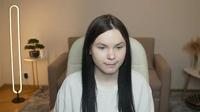 LeilaErcolani online show from 02.22.26