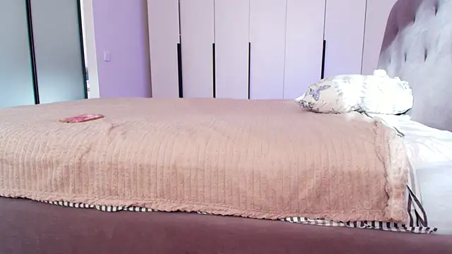 Kiara ro  online show from 04.10.26