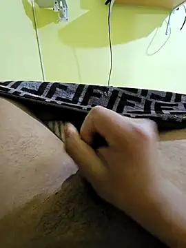 Snapshot of medelelel chatting on 02.28.26 medelelel online show from 02.28.26