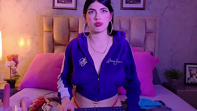 IsabellaRossi online show from 04.30.26