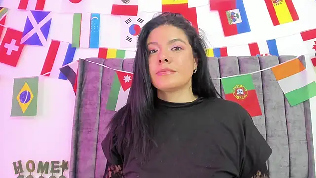 Snapshot of Evelin__thompsson chatting on 06.30.26 Evelin thompsson online show from 06.30.26