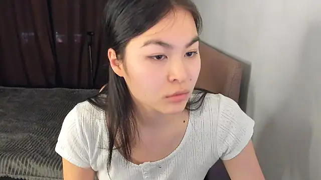 Snapshot of moon_bloom chatting on 02.28.26 moon bloom online show from 02.28.26