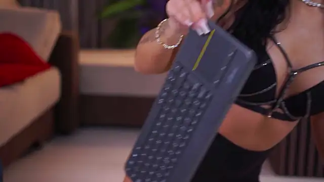 YanaSultana online show from 03.16.26