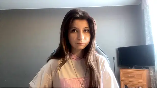 LunnaBliss online show from 02.17.26