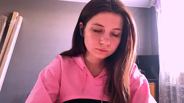 LunnaBliss online show from 04.13.26