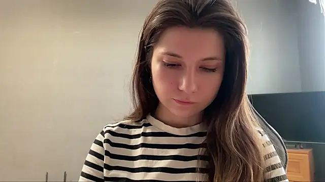 Snapshot of LunnaBliss chatting on 05.22.26 LunnaBliss online show from 05.22.26