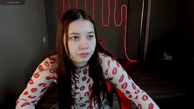 Snapshot of KatrineEvvans chatting on 02.25.26 KatrineEvvans online show from 02.25.26