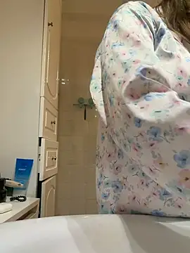 Frenchgirl45 online show from 03.01.26