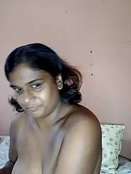 Snapshot of indianstrawberrylips4u chatting on 02.27.26 indianstrawberrylips4u online show from 02.27.26