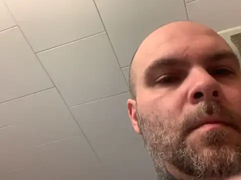 Snapshot of cruising-land chatting on 02.27.26 cruising-land online show from 02.27.26