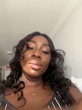 ZarahFerreira online show from 04.12.26