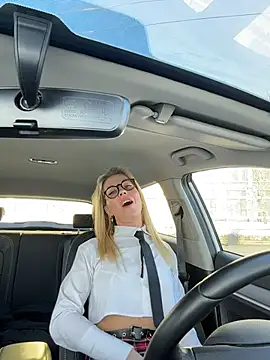 Snapshot of LisaMurr chatting on 02.21.26 LisaMurr online show from 02.21.26