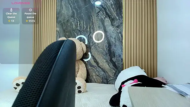 scarlett lumi online show from 02.19.26