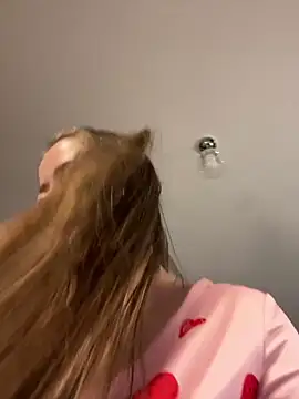 Snapshot of clarabarness15 chatting on 02.28.26 clarabarness15 online show from 02.28.26