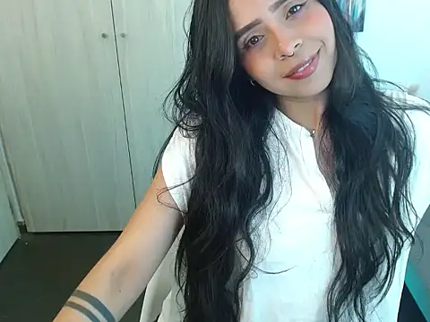 Snapshot of Pauliha chatting on 02.20.26 Pauliha online show from 02.20.26