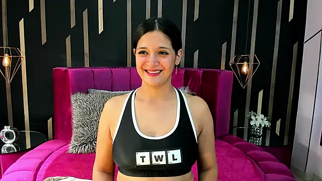 Kendal Lane online show from 04.06.26