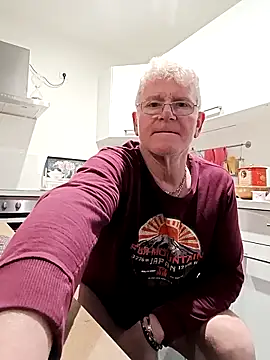 olivbisoumis online show from 03.01.26