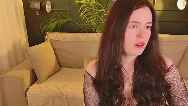 JustMira online show from 05.03.26