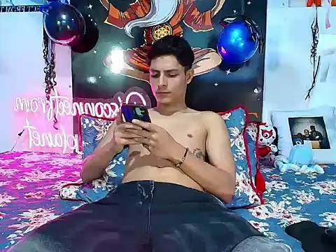 Snapshot of Eliassalvatore_ chatting on 02.19.26 Eliassalvatore online show from 02.19.26