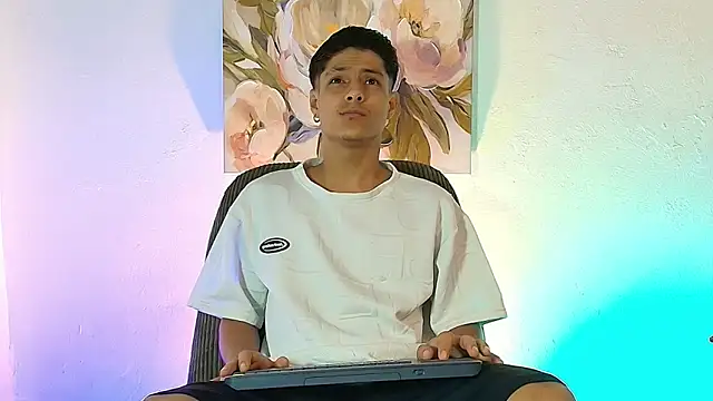 Eliassalvatore  online show from 06.30.26
