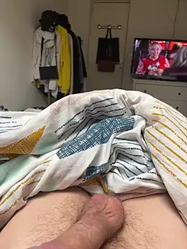 Snapshot of Crevette311 chatting on 11.14.25 Crevette311 online show from 11.14.25