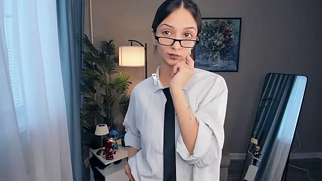 Snapshot of littleevilon chatting on 02.28.26 littleevilon online show from 02.28.26