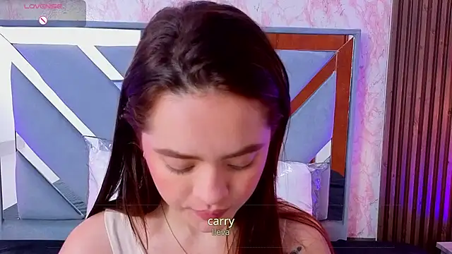 LittleeSara18 online show from 05.31.26