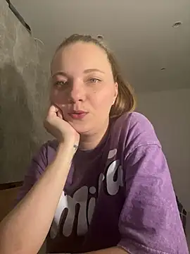 DistrictGirl online show from 03.29.26
