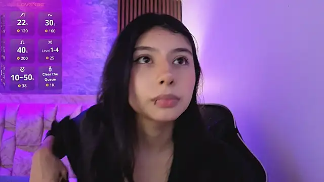 chloe bluee  online show from 04.17.26