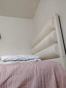 Snapshot of kimvega_ chatting on 03.28.26 kimvega online show from 03.28.26