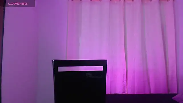 Snapshot of _Moon_rose chatting on 02.25.26 Moon rose online show from 02.25.26