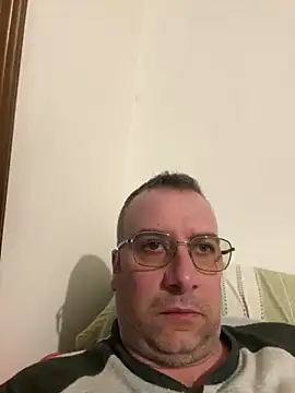 Snapshot of cristian_anal88 chatting on 03.01.26 cristian anal88 online show from 03.01.26