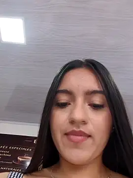 Snapshot of DulceCaroX chatting on 06.22.26 DulceCaroX online show from 06.22.26