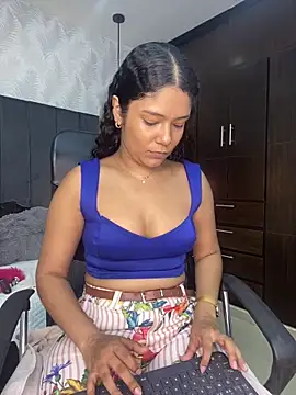 Miaafoxx   online show from 03.12.26