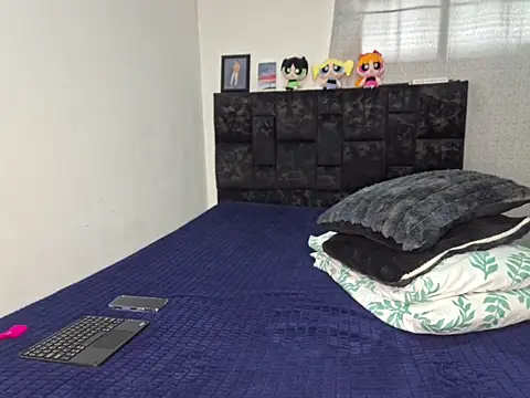 NewYoungHot online show from 03.23.26