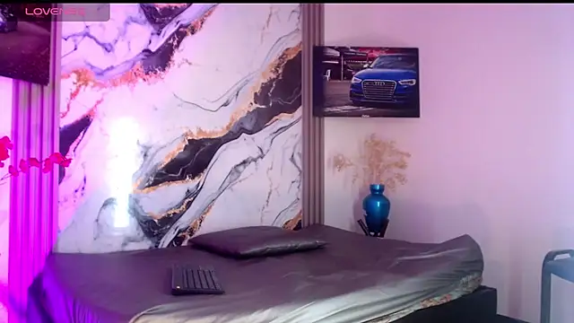 Alondra Wile online show from 04.13.26