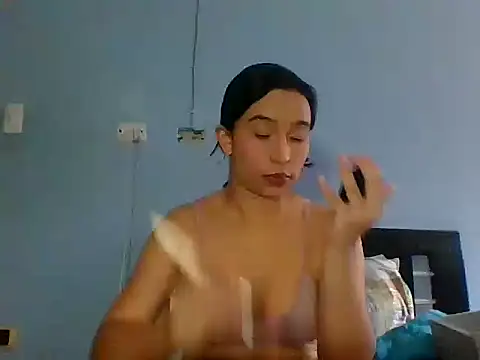 scarlettscottx  online show from 04.21.26