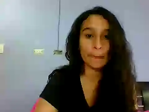 scarlettscottx  online show from 04.25.26